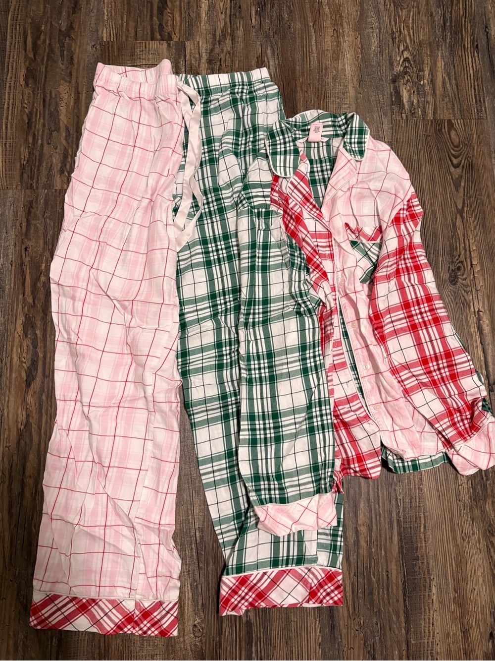 Victoria Secret Women’s Plaid Pajama Set $55.00 Size Medium